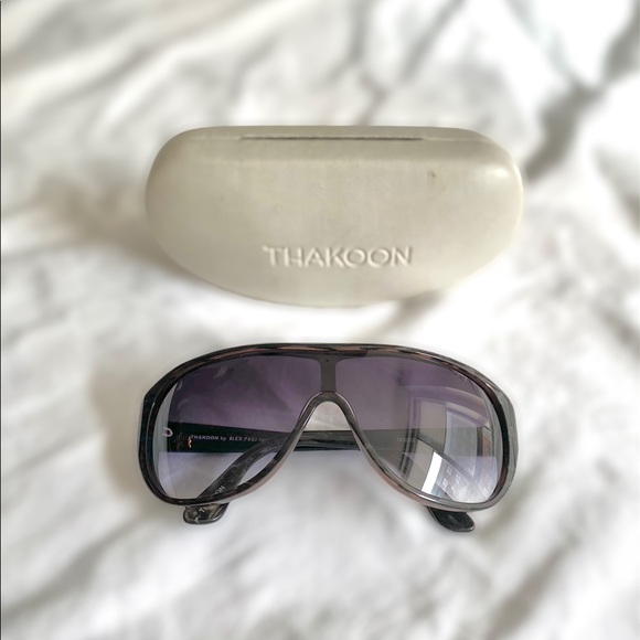 Sunglasses THAKOON by ALEK PAUL - Picture 12 of 12